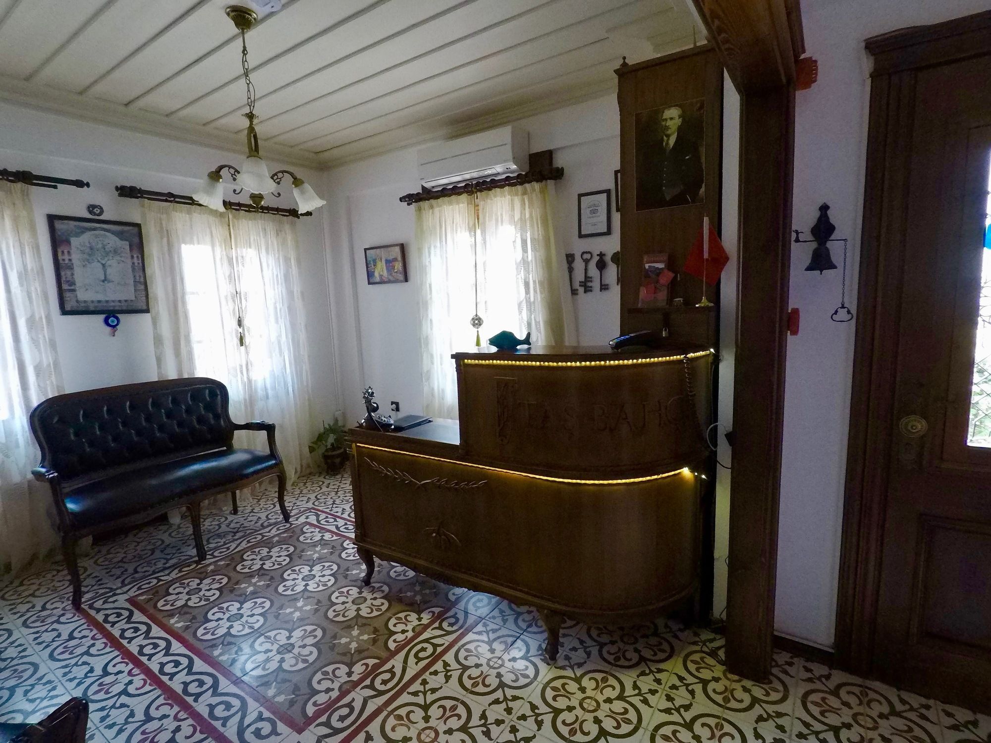 Tas Bahce Hotel Cunda Айвалык Экстерьер фото